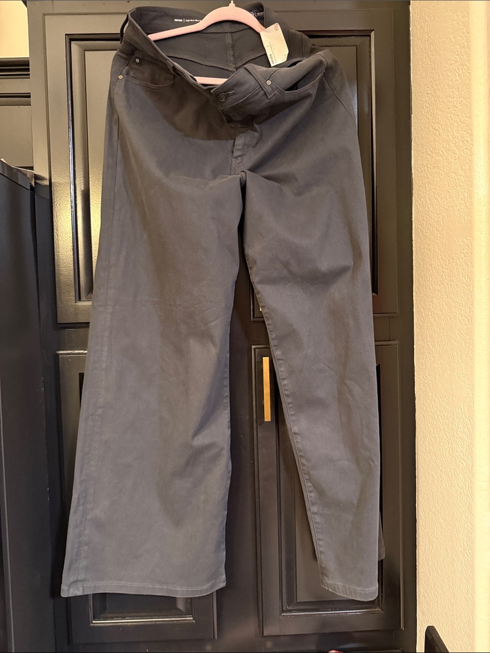 Ag Adriano Goldschmied Deven ultra wide leg in Dark Gray size 30